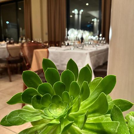 Grand Hotel 포를리 외부 사진